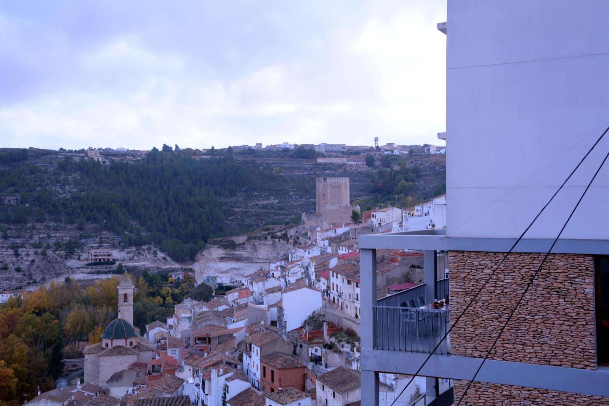 Casas Colgadas Alcala Del Jucar Esterno foto